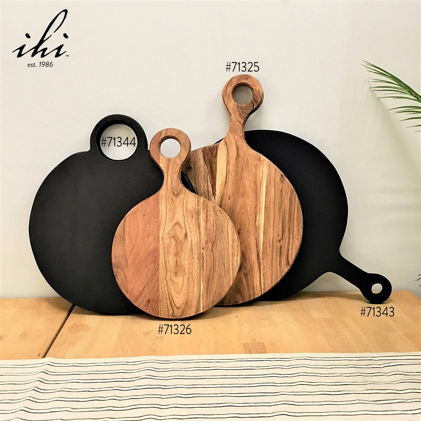 Acacia Wood Cutting/Cheese Board with Handle
