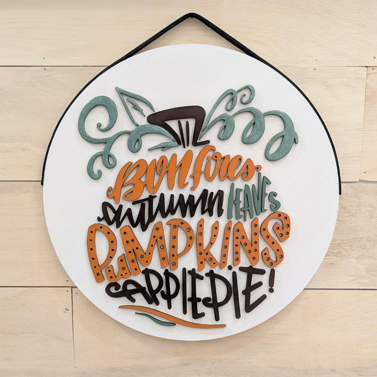 Bonfire, Autum Leaves, Pumpkins, & Apple Pie Round 3d Sign