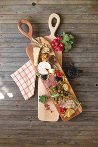 XL Pecan Wood Charcuterie Board