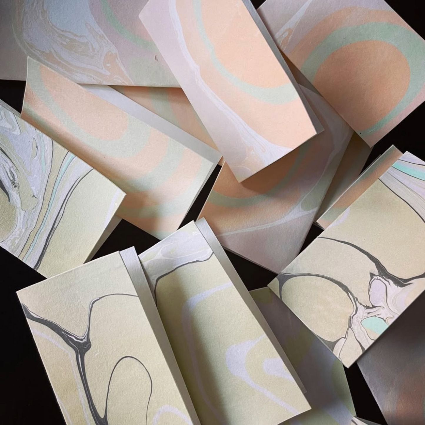 Paper Marbling with Nicole Dutra