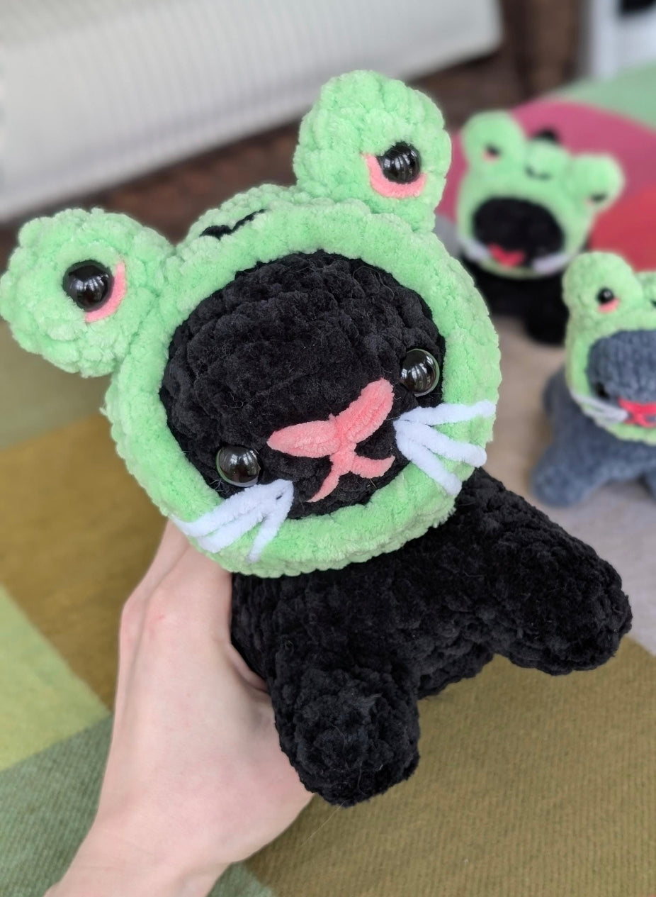 Frog in Hat Crochet Plushie By Frostgaze